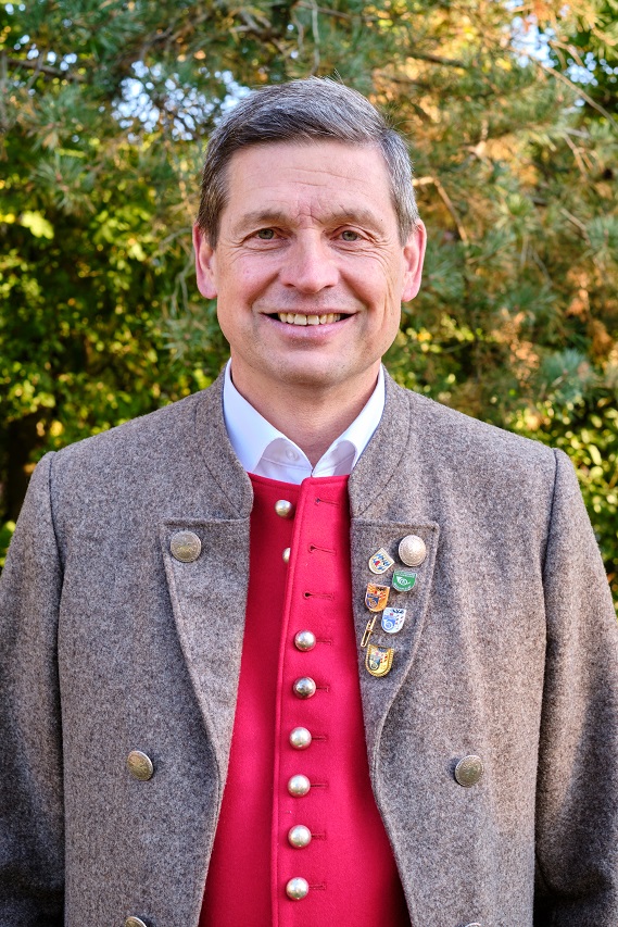Musikverein-Langweid_2.Vorstand_Peter-Frede_01_853x569px.jpg